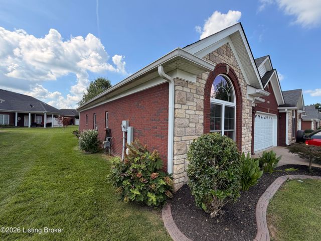 242 Potomac, Mt Washington, KY 40047