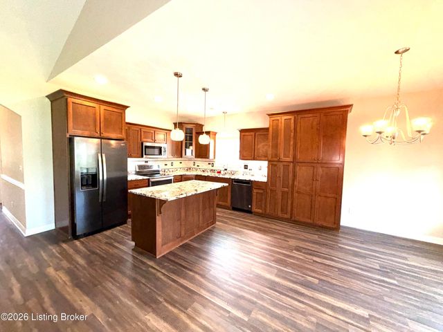 242 Potomac, Mt Washington, KY 40047