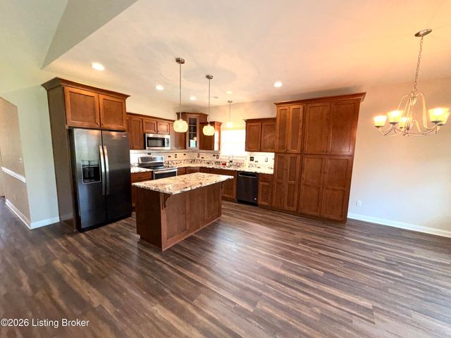 242 Potomac, Mt Washington, KY 40047