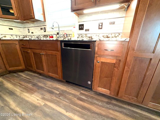 242 Potomac, Mt Washington, KY 40047
