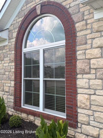242 Potomac, Mt Washington, KY 40047
