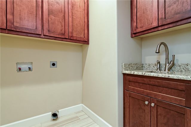 13815 Eastgate Drive, Rogers, AR 72756