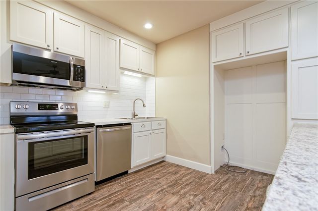 13815 Eastgate Drive, Rogers, AR 72756