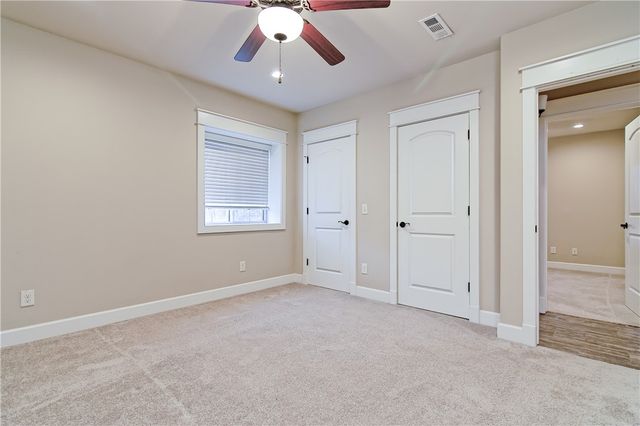 13815 Eastgate Drive, Rogers, AR 72756