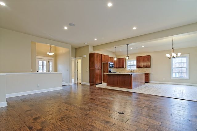 13815 Eastgate Drive, Rogers, AR 72756