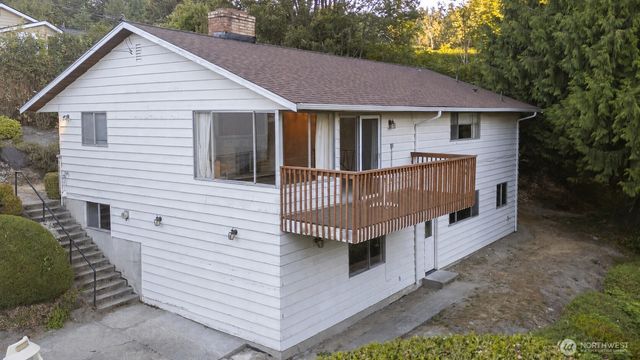 19526 53rd Avenue NE, Lake Forest Park, WA 98155