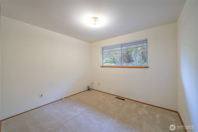 19526 53rd Avenue NE, Lake Forest Park, WA 98155