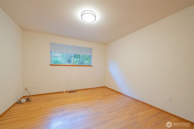 19526 53rd Avenue NE, Lake Forest Park, WA 98155