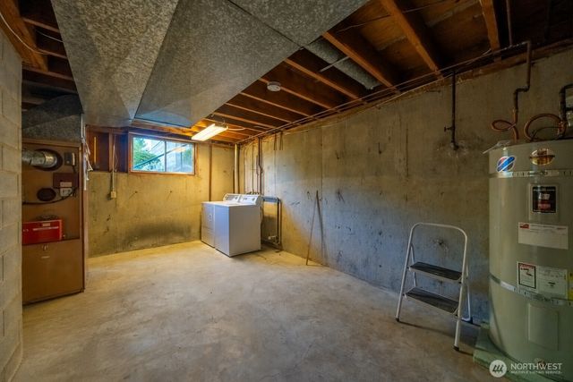 19526 53rd Avenue NE, Lake Forest Park, WA 98155