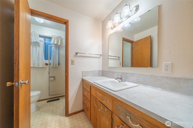 19526 53rd Avenue NE, Lake Forest Park, WA 98155