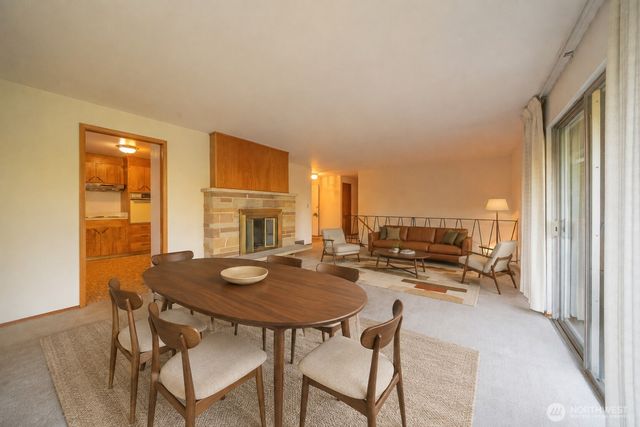 19526 53rd Avenue NE, Lake Forest Park, WA 98155