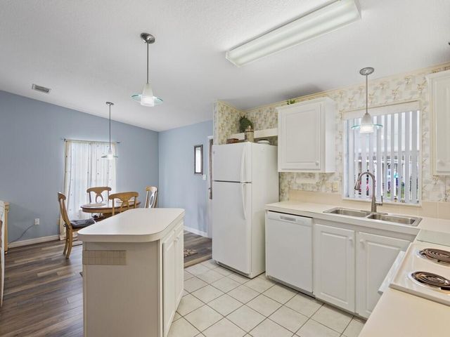 1950 S Us Highway 1 219, Vero Beach, FL 32962