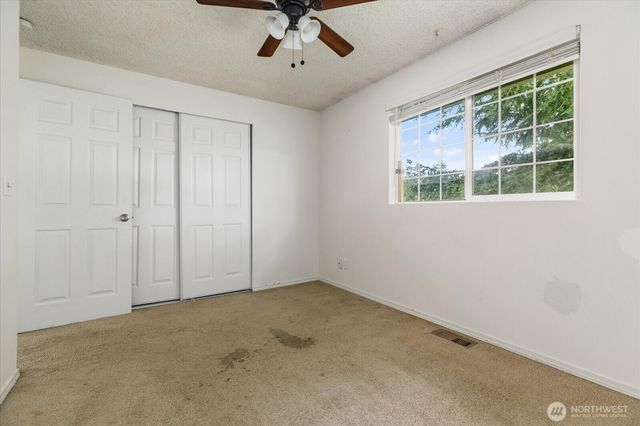 1146 Ridgeway Drive, Oak Harbor, WA 98277