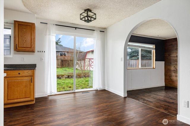 1146 Ridgeway Drive, Oak Harbor, WA 98277