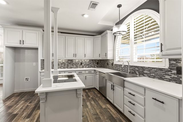 1108 Ridgeview Drive, Sherman, TX 75090