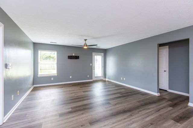 209 Elkhorn Green Place, Georgetown, KY 40324