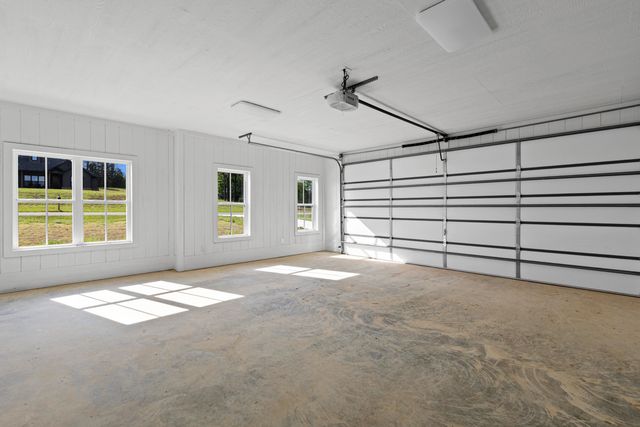 125 CR 387D, Henderson, TX 75654