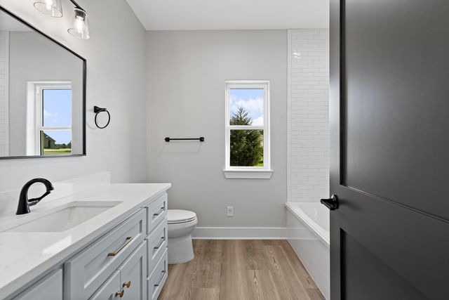 125 CR 387D, Henderson, TX 75654