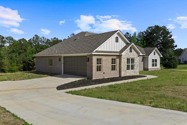 125 CR 387D, Henderson, TX 75654