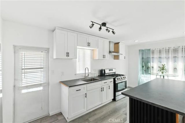 1900 Artesia Blvd 4, Torrance, CA 90504