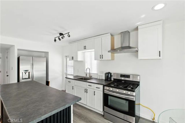 1900 Artesia Blvd 4, Torrance, CA 90504