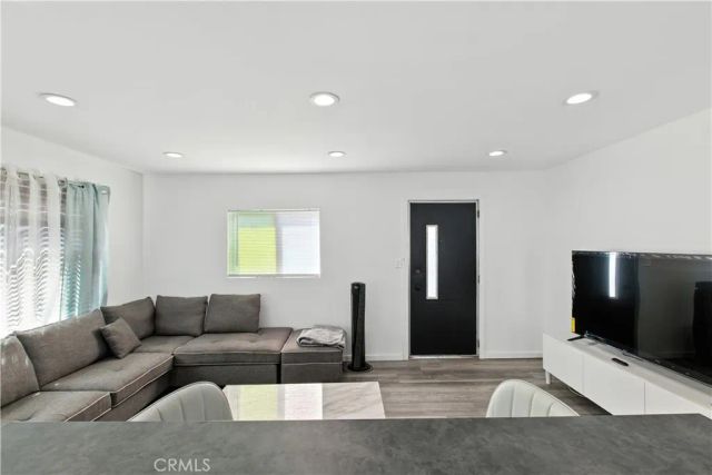 1900 Artesia Blvd 4, Torrance, CA 90504