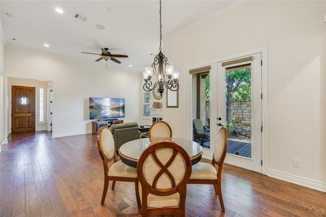 104 Rivalto CIR 1, Lakeway, TX 78734