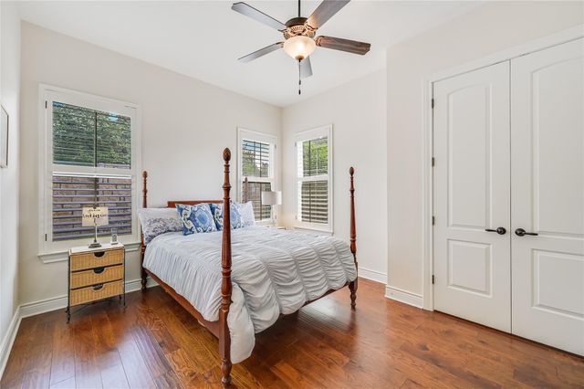 104 Rivalto CIR 1, Lakeway, TX 78734