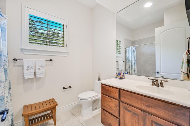 104 Rivalto CIR 1, Lakeway, TX 78734