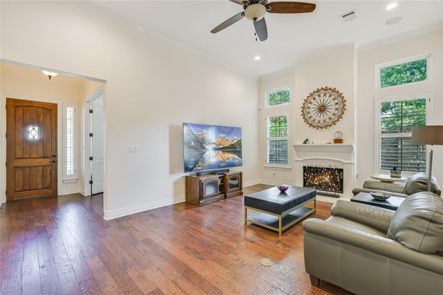 104 Rivalto CIR 1, Lakeway, TX 78734