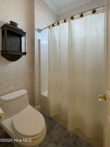 4300 Peninsula Point, Greenville, NC 27834