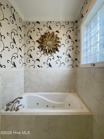 4300 Peninsula Point, Greenville, NC 27834