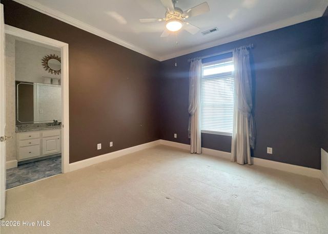 4300 Peninsula Point, Greenville, NC 27834