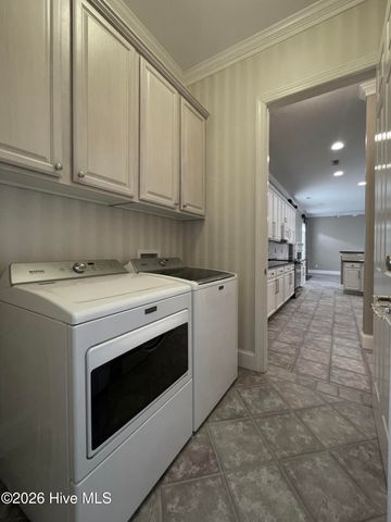 4300 Peninsula Point, Greenville, NC 27834