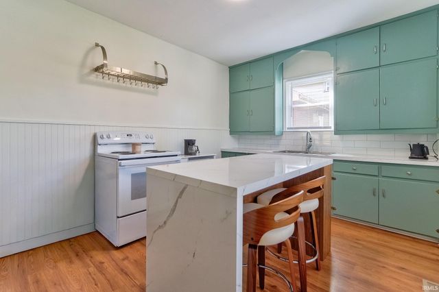 401-403 S Lincoln Park Drive, Evansville, IN 47714