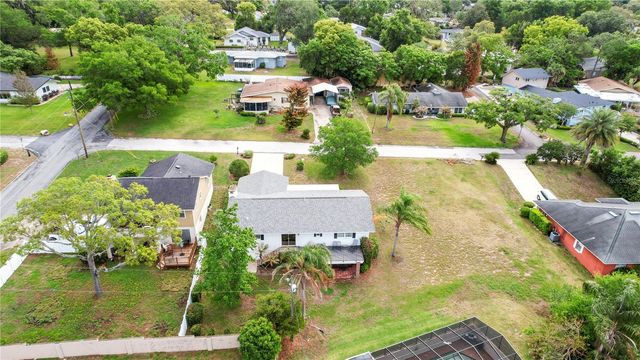 2214 TOPPING PLACE, Eustis, FL 32726