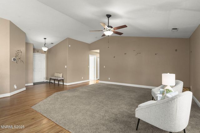 1362 Kim Place, Minden, NV 89423