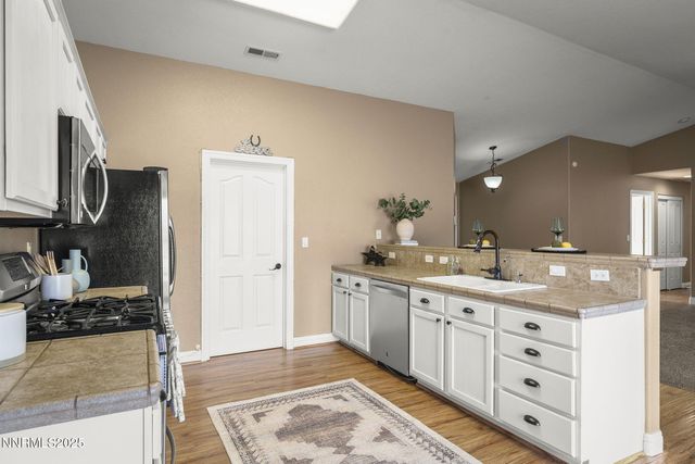 1362 Kim Place, Minden, NV 89423