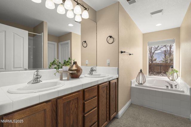 1362 Kim Place, Minden, NV 89423