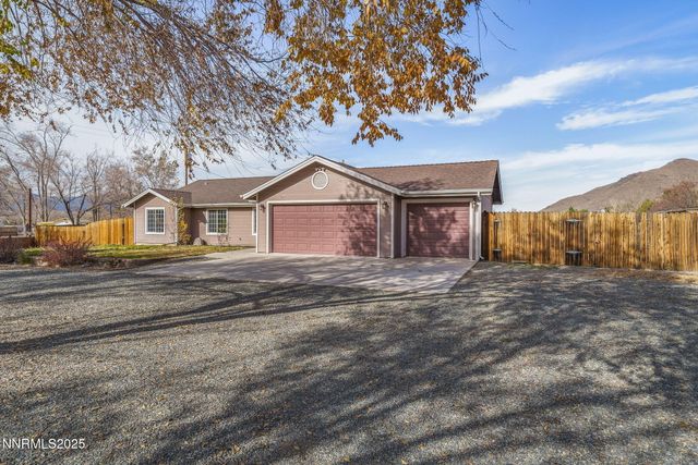1362 Kim Place, Minden, NV 89423
