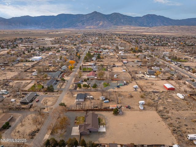 1362 Kim Place, Minden, NV 89423