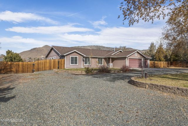 1362 Kim Place, Minden, NV 89423
