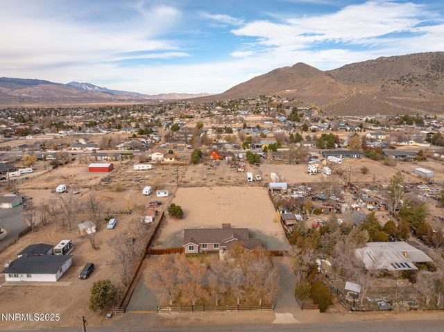 1362 Kim Place, Minden, NV 89423