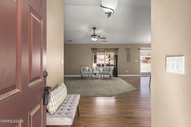 1362 Kim Place, Minden, NV 89423