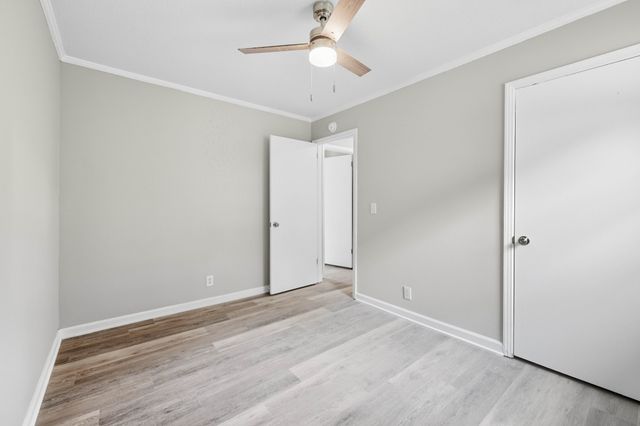 800 Helton Dr, Clarksville, TN 37042