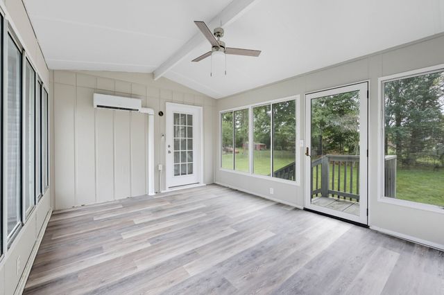 800 Helton Dr, Clarksville, TN 37042