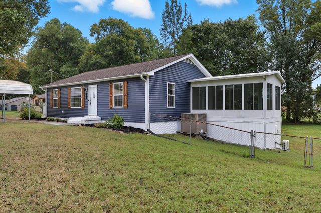 800 Helton Dr, Clarksville, TN 37042