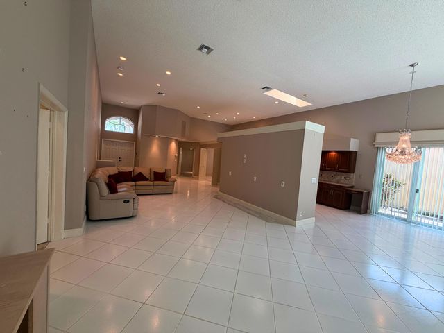6429 Three Lakes, Boynton Beach, FL 33437