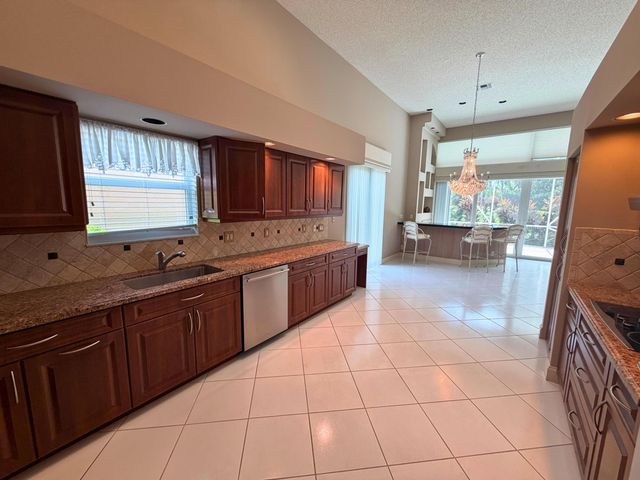 6429 Three Lakes, Boynton Beach, FL 33437
