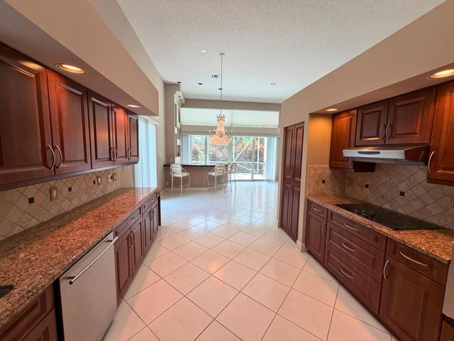 6429 Three Lakes, Boynton Beach, FL 33437